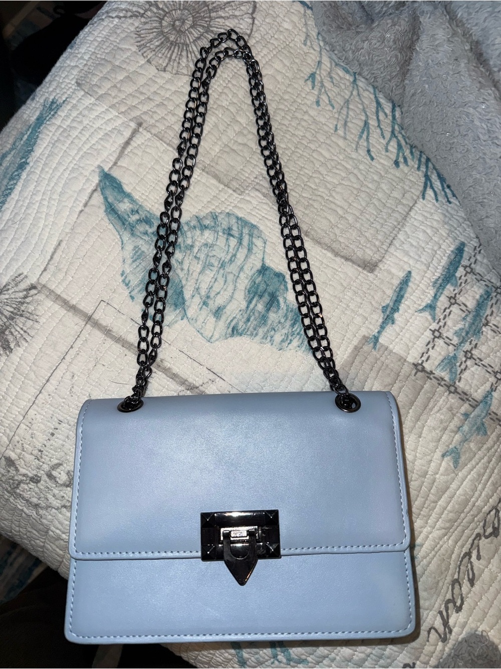 Classic Chain-strap Shoulder Bag - Light Blue